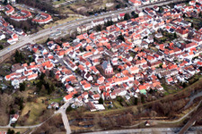 Vue aérienne de Du sud-ouest à le quartier Knielingen in Karlsruhe dans le département Bade-Wurtemberg, Allemagne