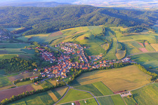 Vue aérienne de Vue du nord à le quartier Michelau in Michelau im Steigerwald dans le département Bavière, Allemagne