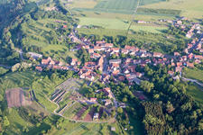 Vue aérienne de Volksberg dans le département Bas Rhin, France