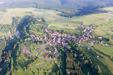Vue aérienne de Volksberg dans le département Bas Rhin, France