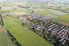 Vue aérienne de Undenheim dans le département Rhénanie-Palatinat, Allemagne