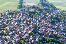 Vue aérienne de Undenheim dans le département Rhénanie-Palatinat, Allemagne