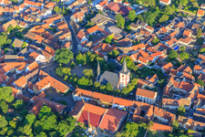 Vue aérienne de Église protestante Westhofen à Westhofen dans le département Rhénanie-Palatinat, Allemagne