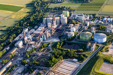 Vue aérienne de Locaux de l'usine sucrière Südzucker AG (Palatinat) à Obrigheim dans le département Rhénanie-Palatinat, Allemagne