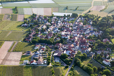 Vue aérienne de Bissersheim dans le département Rhénanie-Palatinat, Allemagne