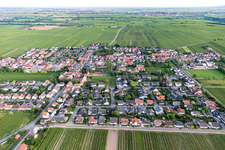 Vue aérienne de Friedelsheim dans le département Rhénanie-Palatinat, Allemagne