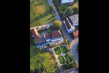Photographie aérienne de Château Oberotterbach à Oberotterbach dans le département Rhénanie-Palatinat, Allemagne