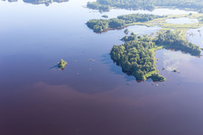 Torne dans le département Kronoberg, Suède vu d'un drone
