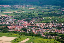 Reichshoffen dans le département Bas Rhin, France vu d'un drone
