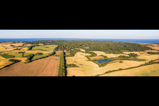 Vue aérienne de Panorama Klintholm Møn, Dieux de Klintholm à Borre dans le département Sjaelland, Danemark