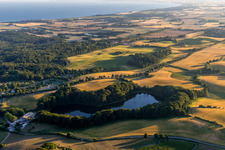 (DK), Møns Klint Resort et Camping à Borre dans le département Sjaelland, Danemark d'en haut