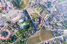 Photographie aérienne de Bâtiment de remise des diplômes Saline sur la Wurstmarktplatz à Bad Dürkheim dans le département Rhénanie-Palatinat, Allemagne