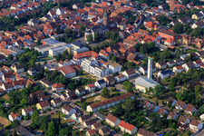 Vue aérienne de Immeuble résidentiel et de bureaux entre Goethe- et Marktstr à Kandel dans le département Rhénanie-Palatinat, Allemagne