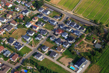 Nouvelle zone de développement Im Holderbusch à Minfeld dans le département Rhénanie-Palatinat, Allemagne depuis l'avion