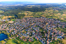Vue aérienne de Vue d'ensemble du village depuis le nord-ouest à le quartier Ottersdorf in Rastatt dans le département Bade-Wurtemberg, Allemagne
