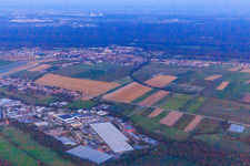 Photographie aérienne de Zone industrielle de Horst au crépuscule à le quartier Minderslachen in Kandel dans le département Rhénanie-Palatinat, Allemagne