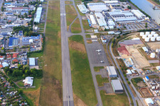 Vue aérienne de Piste de l'aéroport FSL Speyer/Ludwigshafen à Speyer dans le département Rhénanie-Palatinat, Allemagne