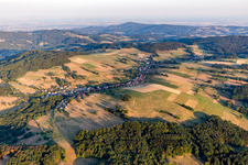 Vue aérienne de Quartier Gumpen in Reichelsheim dans le département Hesse, Allemagne