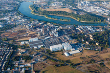 Vue aérienne de Locaux de l'usine de la papeterie Essity Mannheim (ZeWa) à le quartier Sandhofen in Mannheim dans le département Bade-Wurtemberg, Allemagne
