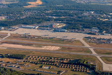 Photographie aérienne de Base aérienne américaine à le quartier Ramstein in Ramstein-Miesenbach dans le département Rhénanie-Palatinat, Allemagne