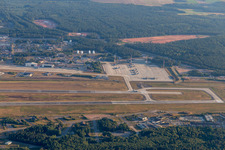 Base aérienne américaine à le quartier Ramstein in Ramstein-Miesenbach dans le département Rhénanie-Palatinat, Allemagne d'en haut