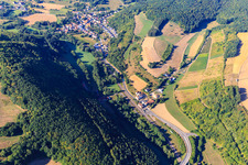 Vue aérienne de Domaine viticole Hahnmühle de P.&M. Linxweiler à Mannweiler-Cölln dans le département Rhénanie-Palatinat, Allemagne