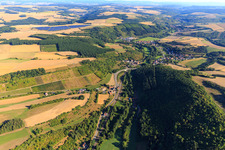 Vue aérienne de Vignobles de la vallée d'Alsenz à le quartier Cölln in Mannweiler-Cölln dans le département Rhénanie-Palatinat, Allemagne
