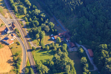 Photographie aérienne de Domaine viticole Hahnmühle de P.&M. Linxweiler à Mannweiler-Cölln dans le département Rhénanie-Palatinat, Allemagne