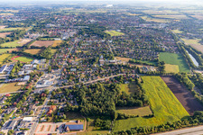 Vue aérienne de Quartier Roydorf in Winsen dans le département Basse-Saxe, Allemagne