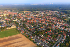 Vue aérienne de Anneau du château vu du nord-ouest à Kandel dans le département Rhénanie-Palatinat, Allemagne