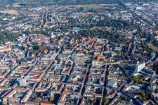 Vue aérienne de Vieille ville à le quartier Hanau-Altstadt in Hanau dans le département Hesse, Allemagne