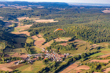 Vue aérienne de Quartier Untersteinach in Burgwindheim dans le département Bavière, Allemagne
