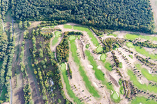 Vue aérienne de Club de golf Würzburg eV dans le quartier de Heidingsfeld à le quartier Heuchelhof in Würzburg dans le département Bavière, Allemagne