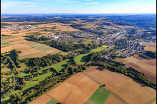 Photographie aérienne de Kirnautal depuis le nord-est à Osterburken dans le département Bade-Wurtemberg, Allemagne