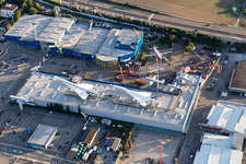 Vue aérienne de Espace extérieur du Musée Auto & Technik de Sinheim avec Concorde à le quartier Steinsfurt in Sinsheim dans le département Bade-Wurtemberg, Allemagne