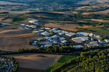Vue aérienne de Zone industrielle de Kleines Feldlein à le quartier Dühren in Sinsheim dans le département Bade-Wurtemberg, Allemagne