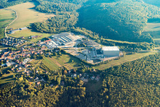 Vue aérienne de Zone industrielle et implantation d'entreprise avec Grands Chais de et caviste Ice par Blanc Foussy à Petersbach dans le département Bas Rhin, France