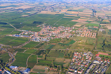 Vue aérienne de Quartier Niederkirchen in Niederkirchen bei Deidesheim dans le département Rhénanie-Palatinat, Allemagne