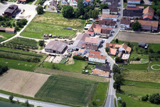 Quartier Mühlhofen in Billigheim-Ingenheim dans le département Rhénanie-Palatinat, Allemagne d'un drone
