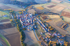 Vue aérienne de Werntalstr à le quartier Müdesheim in Arnstein dans le département Bavière, Allemagne