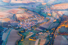 Vue aérienne de Quartier Halsheim in Arnstein dans le département Bavière, Allemagne