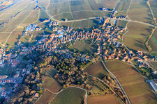 Vue aérienne de Burrweiler dans le département Rhénanie-Palatinat, Allemagne