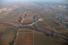 Nouvelle construction de l'échangeur autoroutier Landau Nord à le quartier Dammheim in Landau in der Pfalz dans le département Rhénanie-Palatinat, Allemagne hors des airs