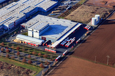 Vue aérienne de Zone industrielle Interpark du sud-ouest avec Tricor Packaging & Logistics AG et Progroup Board GmbH à le quartier Offenbach in Offenbach an der Queich dans le département Rhénanie-Palatinat, Allemagne