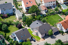 Klingbachstraße depuis l'est à Steinweiler dans le département Rhénanie-Palatinat, Allemagne depuis l'avion