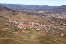 Birkweiler dans le département Rhénanie-Palatinat, Allemagne d'en haut