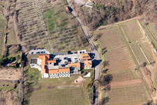 Vue aérienne de Rhodt unter Rietburg dans le département Rhénanie-Palatinat, Allemagne