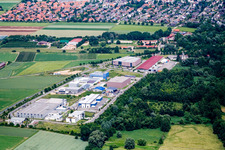 Vue aérienne de Zone commerciale Ouest à le quartier Herxheim in Herxheim bei Landau dans le département Rhénanie-Palatinat, Allemagne