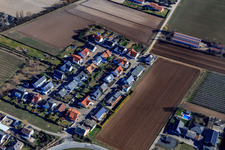 Vue aérienne de Nouvelle zone de développement Römerweg à Gönnheim dans le département Rhénanie-Palatinat, Allemagne