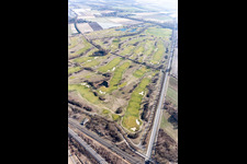 Site du parcours de golf Kurpfalz au Limburgerhof à Schifferstadt dans le département Rhénanie-Palatinat, Allemagne d'en haut